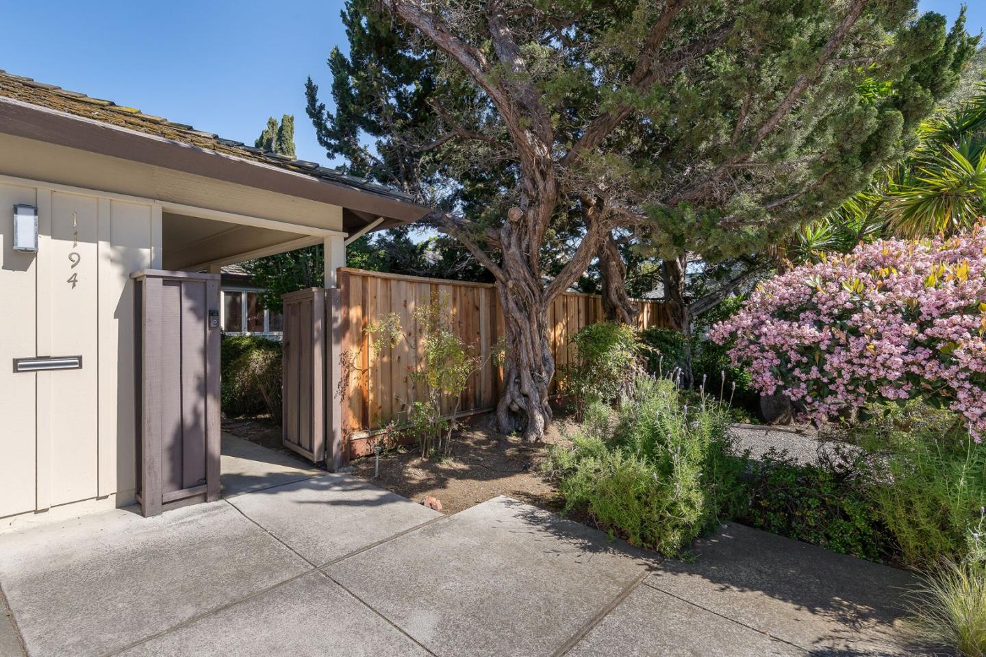 1194 Bubb Road Cupertino, CA 95014 - Photo 5 of 49 Gallery Image 5