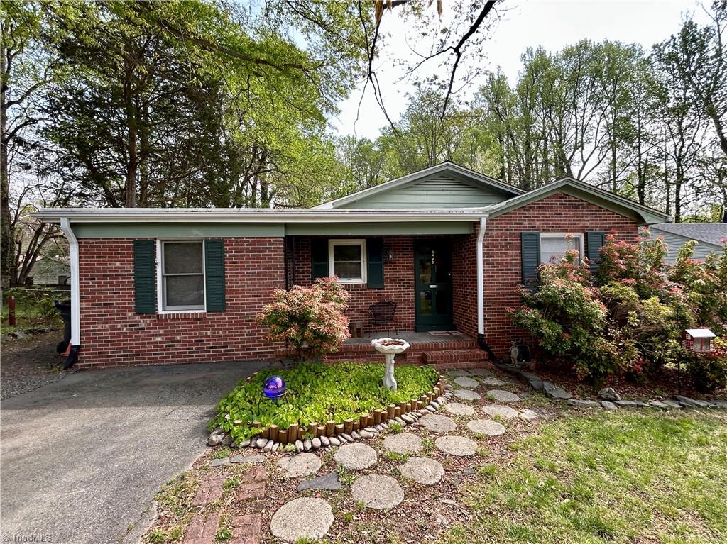 805 Spring Street Reidsville, NC 27320 - Photo 1 of 23 Welcome Home!