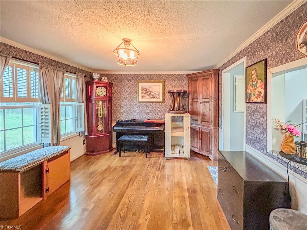 805 Spring Street Reidsville, NC 27320 - Photo 7 of 23 Dining room
