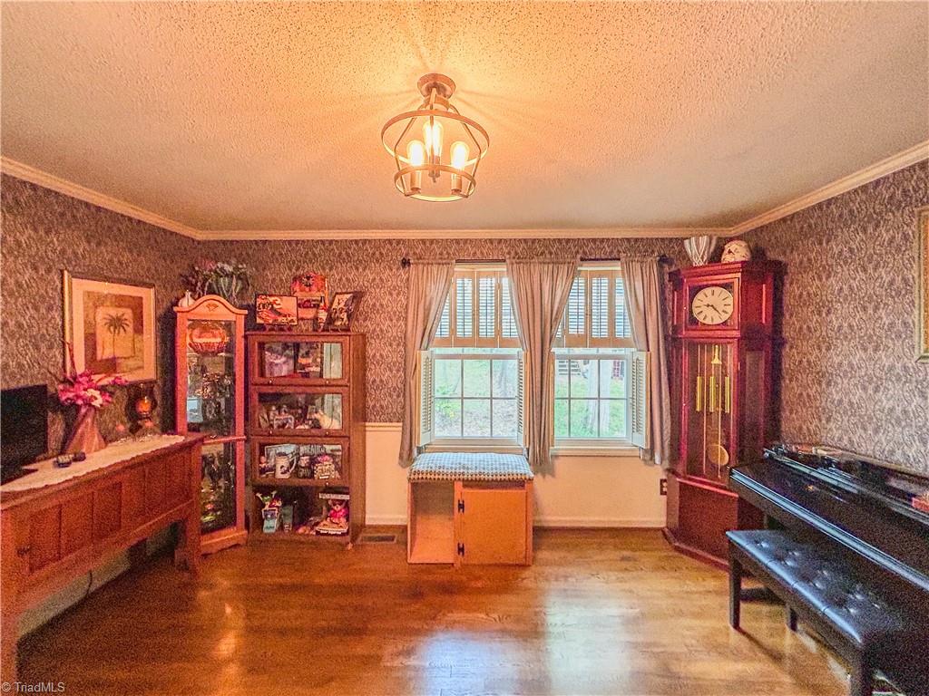 805 Spring Street Reidsville, NC 27320 - Photo 8 of 23 Gallery Image 8