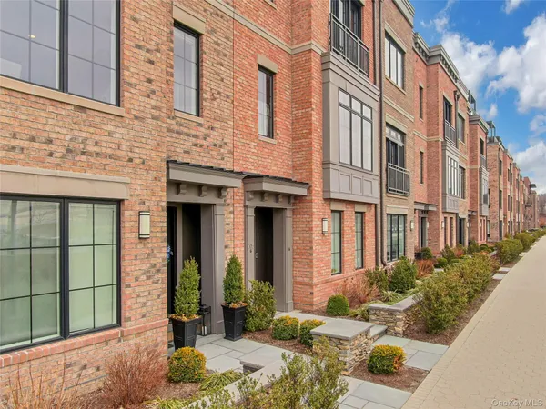 $1,950,000 | 203 Palisades Boulevard, Sleepy Hollow, NY 10591