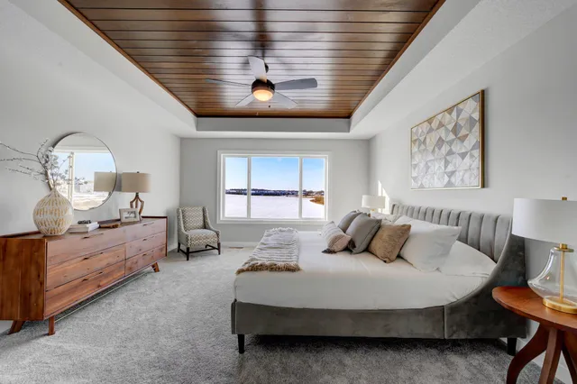 $799,900 | 18237 Glacier Way, Lakeville, MN 55044