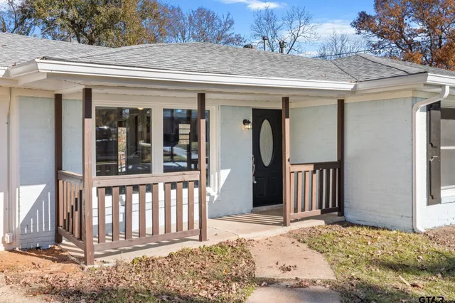 $187,500 | 122 Brierwood Drive, Palestine, TX 75801