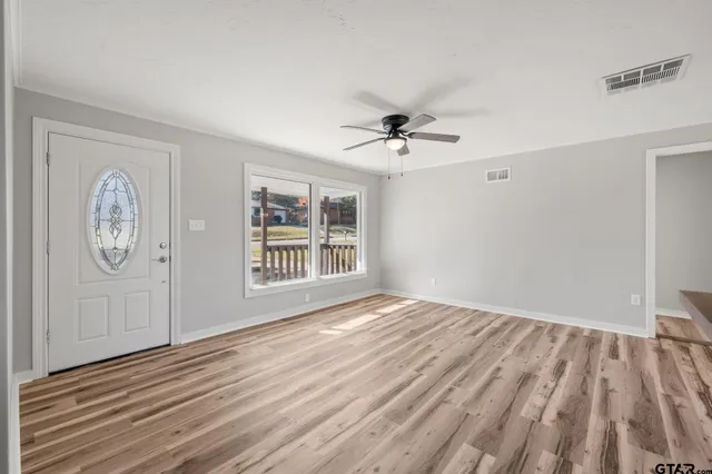 $187,500 | 122 Brierwood Drive, Palestine, TX 75801