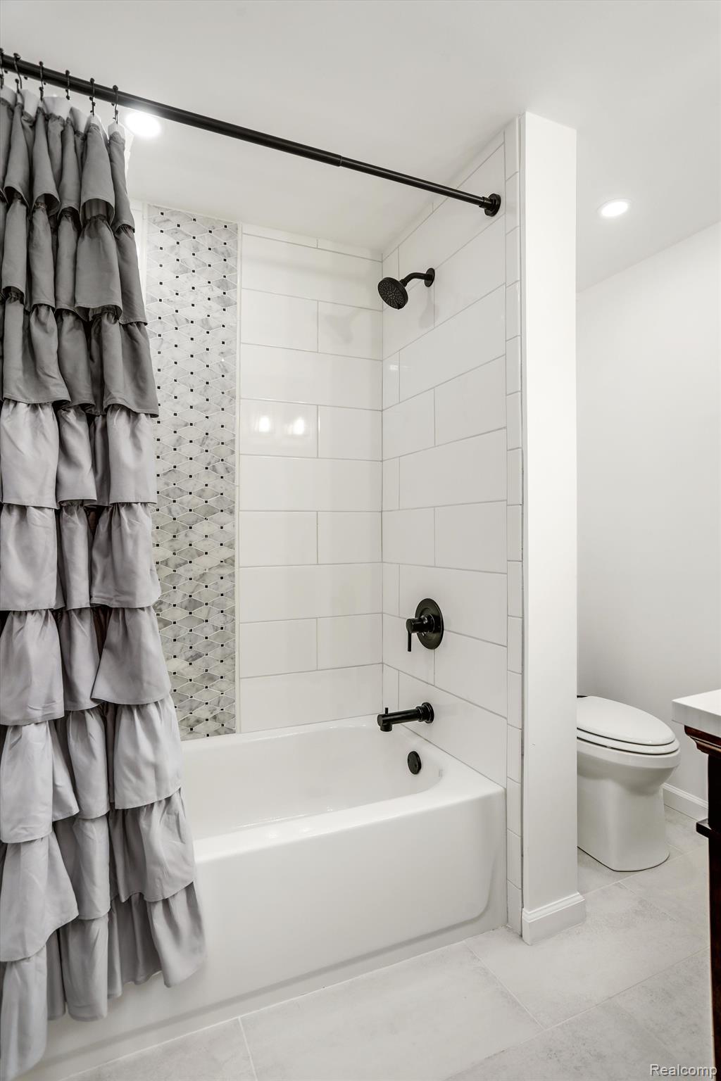 8097 Meyers Road Detroit, MI 48228 - Photo 19 of 24 Gallery Image 19