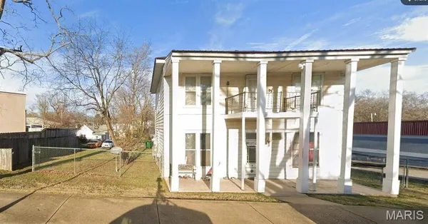 $152,000 | 305 East Main Street, Willow Springs, MO 65793