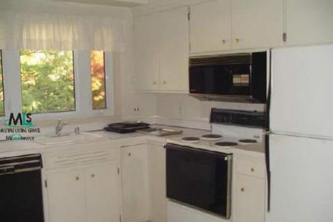 360 Neff Road Grosse Pointe, MI 48230 - Photo 5 of 8 933073-4.JPG