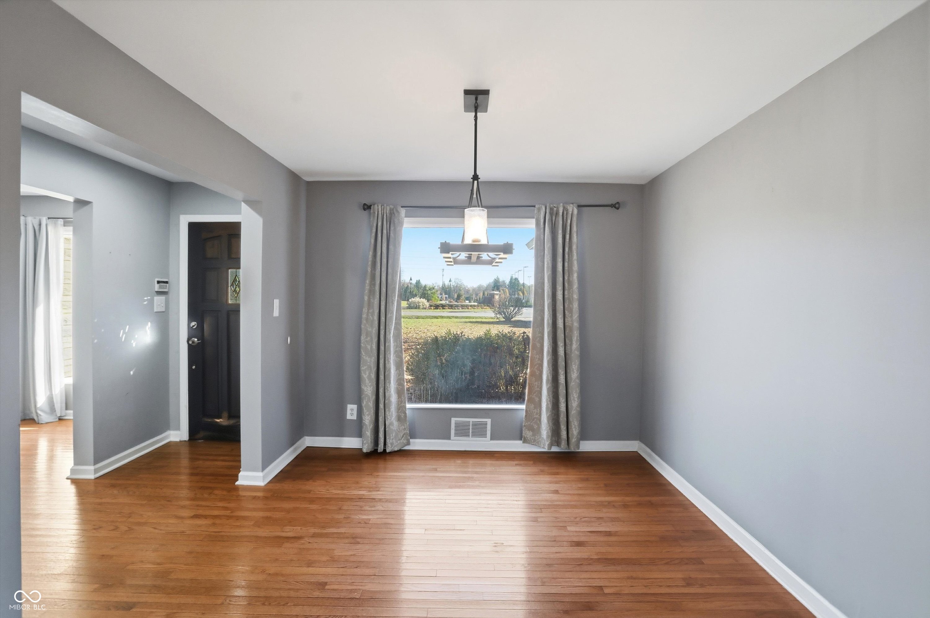 7026 Spring Mill Road Indianapolis, IN 46260 - Photo 12 of 48