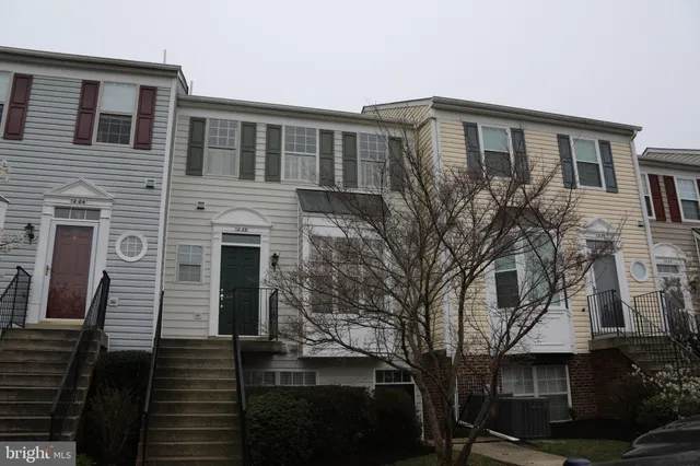 $2,400 | 1228 Needham Court, Unit 27D, Crofton, MD 21114