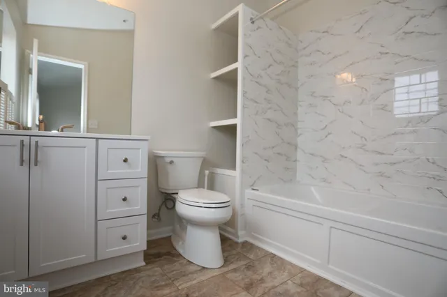 $2,400 | 1228 Needham Court, Unit 27D, Crofton, MD 21114