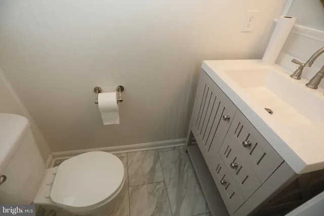 $2,400 | 1228 Needham Court, Unit 27D, Crofton, MD 21114