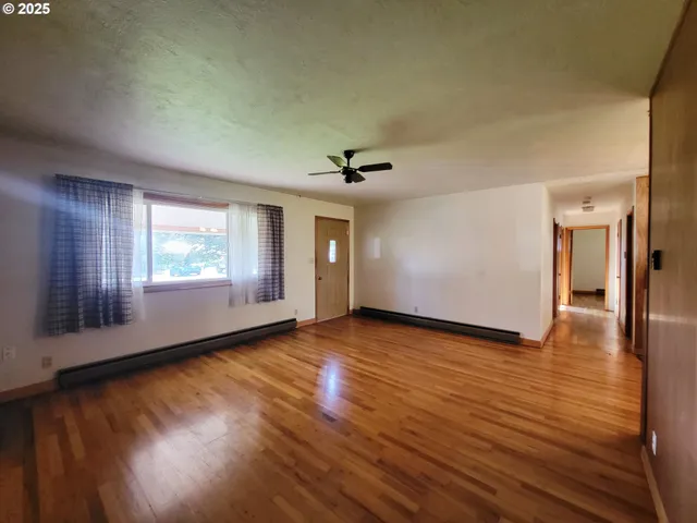 $275,000 | 306 South Alder Street, Wallowa, OR 97885