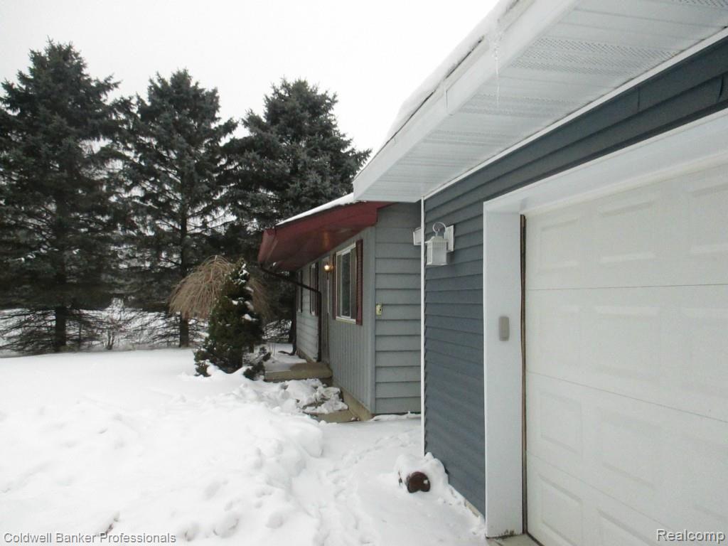 4504 Millis Road North Branch, MI 48461 - Photo 44 of 50 IMG_0619.jpg