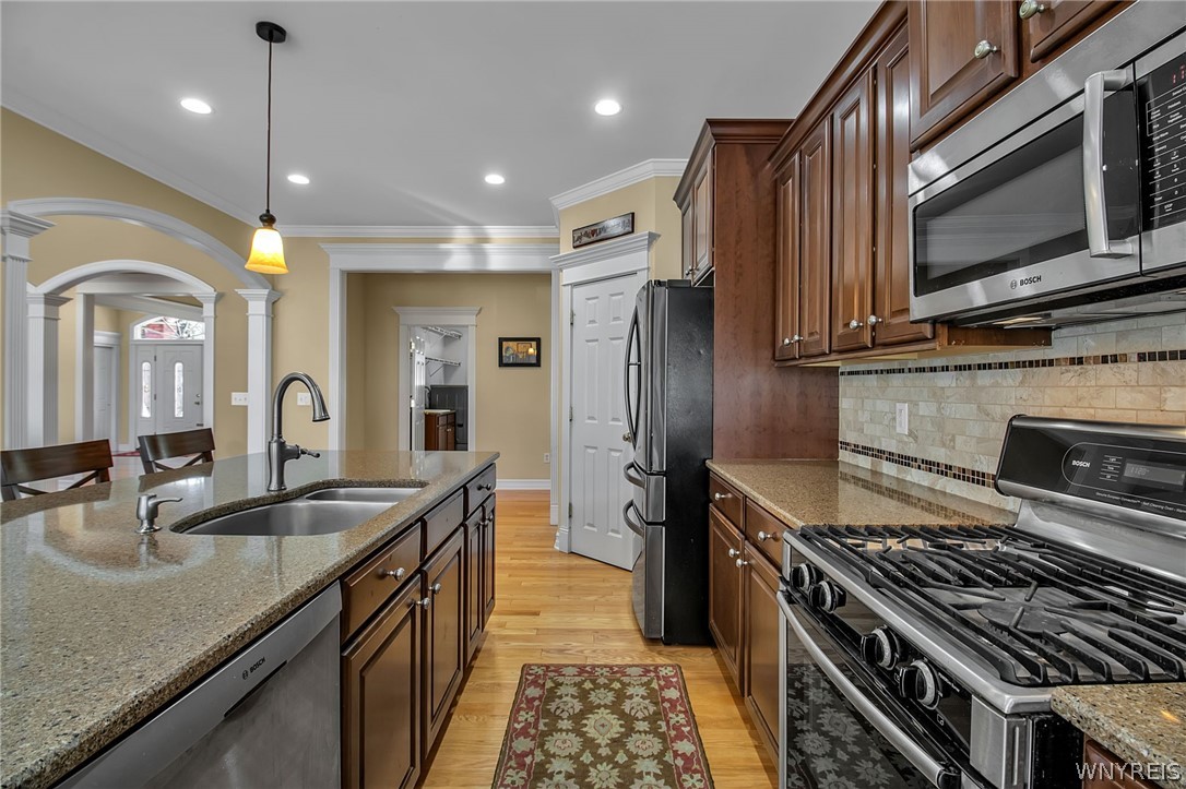 8852 County Road Clarence, NY 14032 - Photo 18 of 50