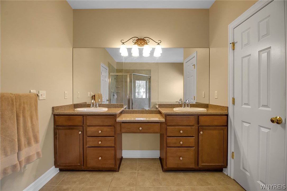 8852 County Road Clarence, NY 14032 - Photo 27 of 50