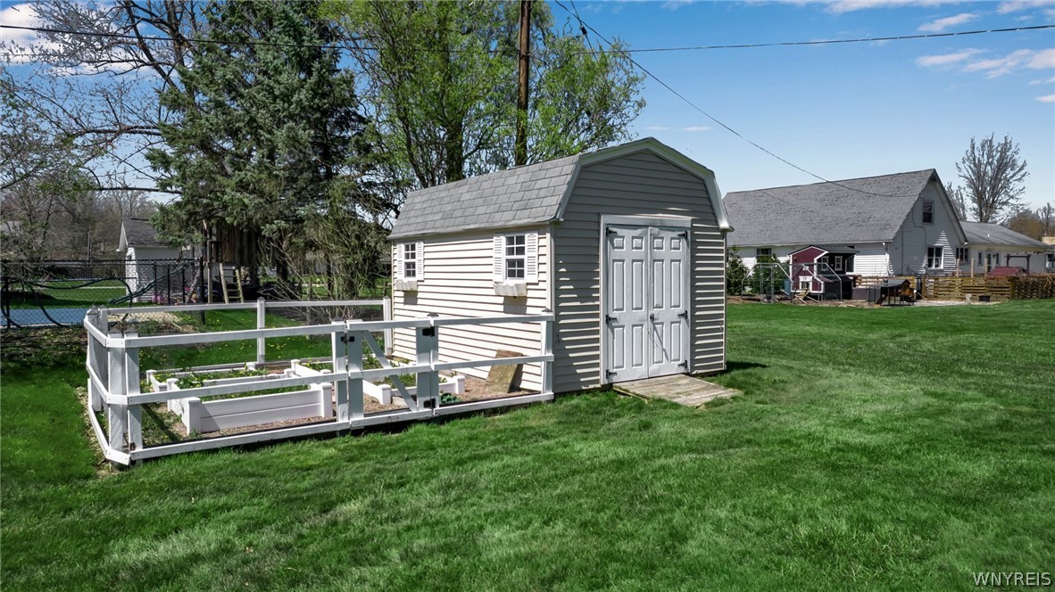 8852 County Road Clarence, NY 14032 - Photo 45 of 50