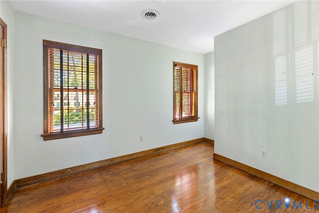 11520 Ivywood Road Chester, VA 23831 - Photo 29 of 35 Second floor room with closet, could be a playroom
