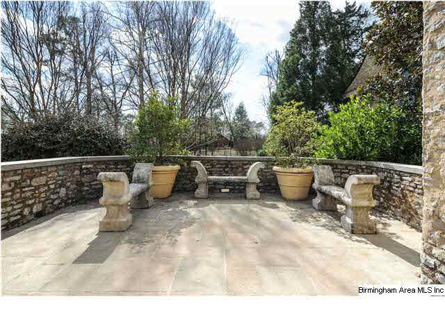 2704 Woodridge Road Birmingham, AL 35223 - Photo 18 of 31