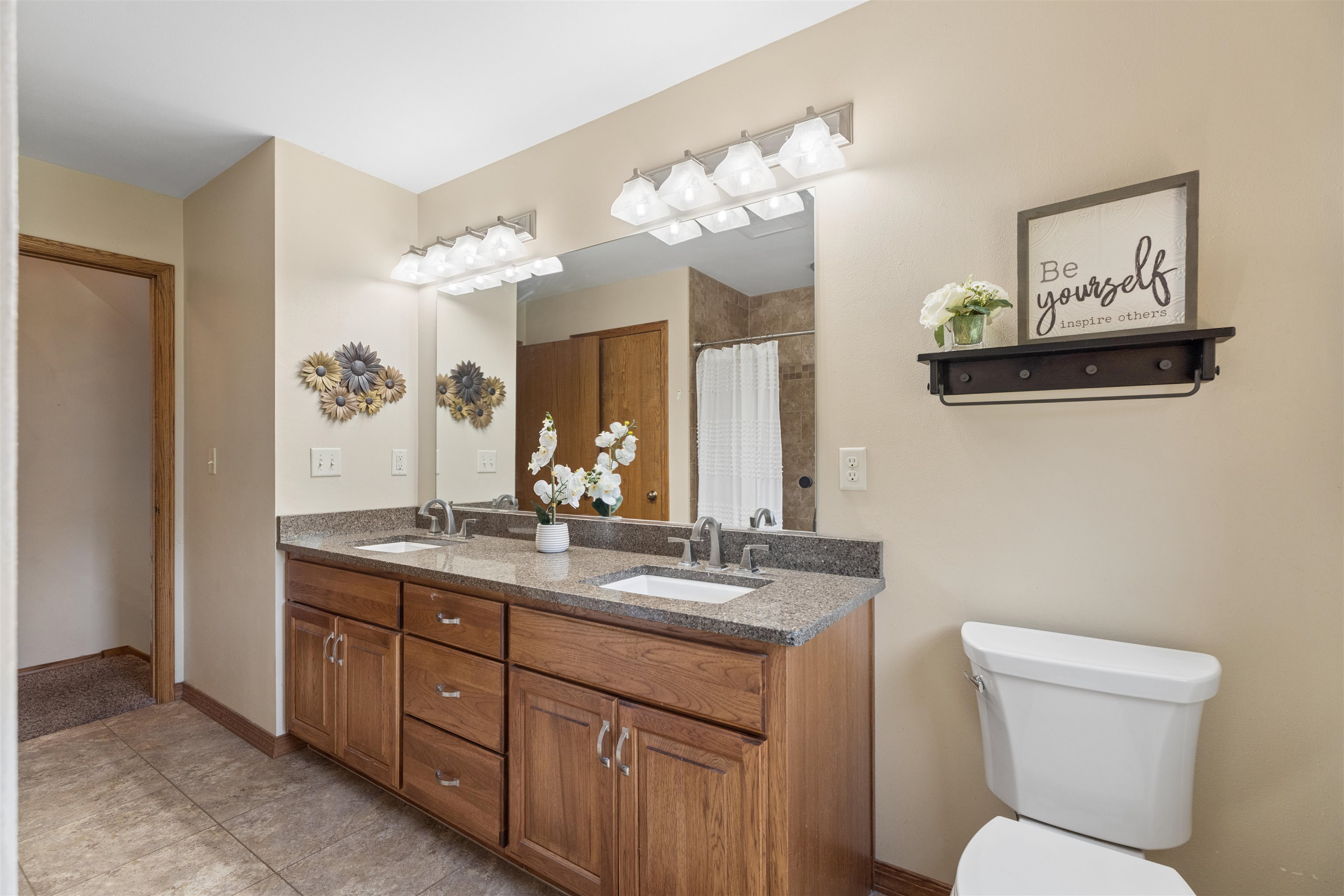 4085 Leonard Point Road Oshkosh, WI 54904 - Photo 19 of 42