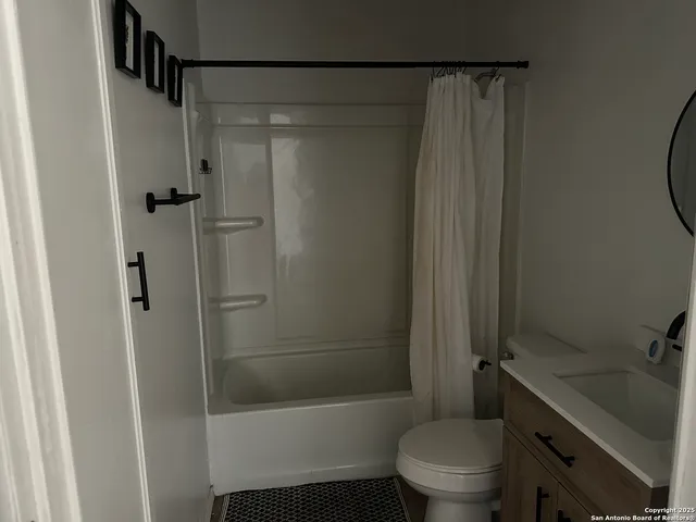 $129,000 | 168 6th Street, Asherton, TX 78827