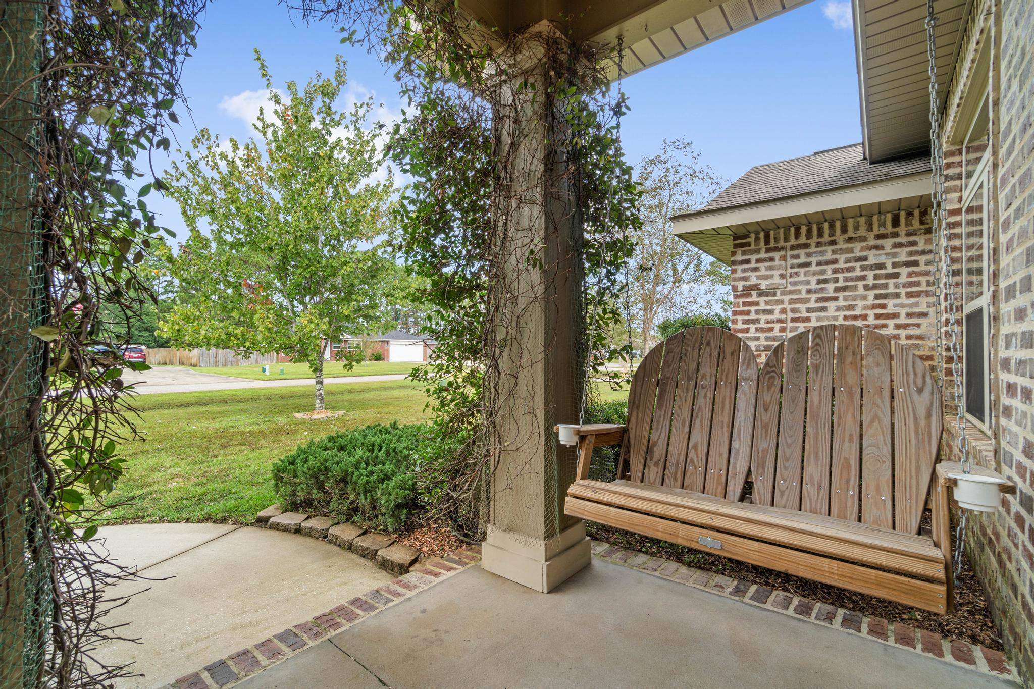 7549 Loop Street Navarre, FL 32566 - Photo 4 of 68 Gallery Image 4