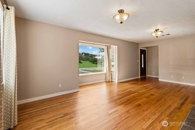 2818 Maple Street Longview, WA 98632 - Photo 18 of 27 Gallery Image 18
