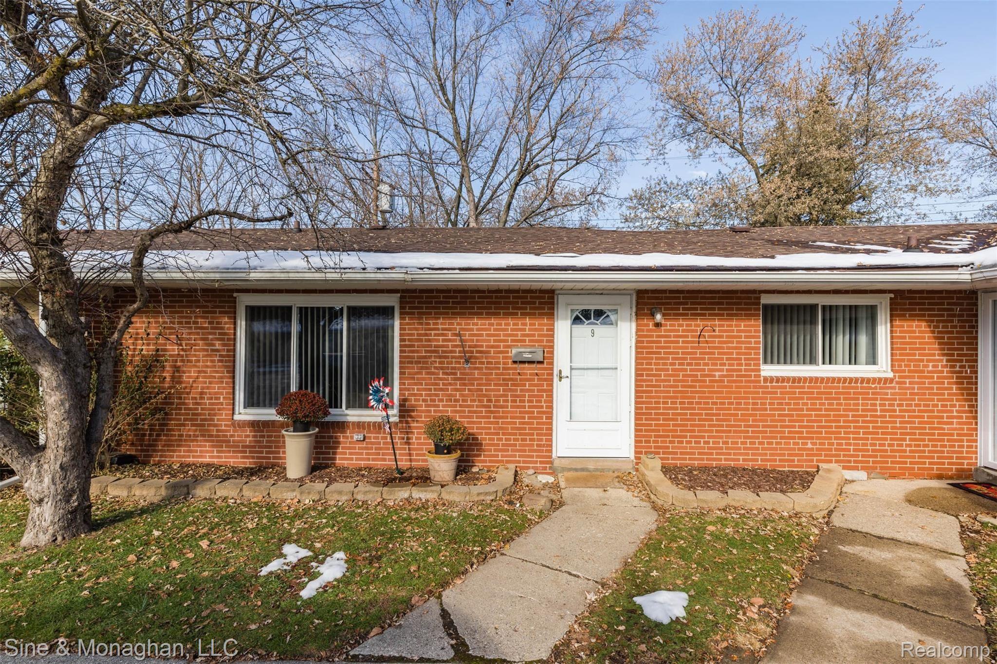 308 North Rochester Road, Unit 9 Clawson, MI 48017 - Photo 1 of 21 Welcome Home!