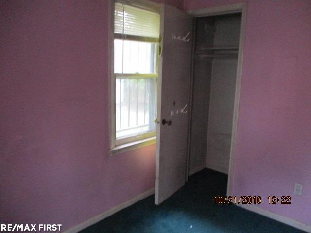 19504 Edinborough Road Detroit, MI 48219 - Photo 8 of 17 31306828-7.JPG