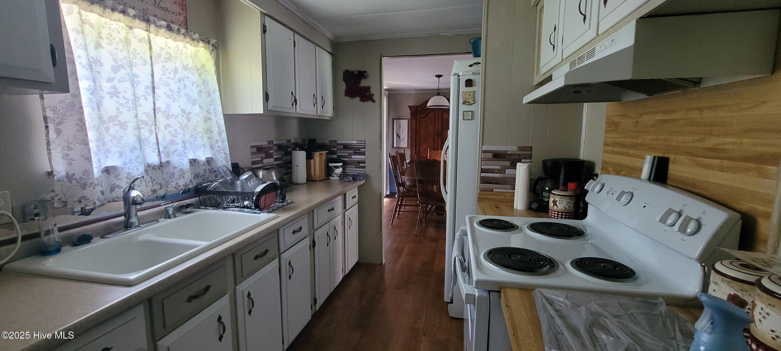 1178 Northside Road Elizabeth City, NC 27909 - Photo 6 of 9 Kitchen