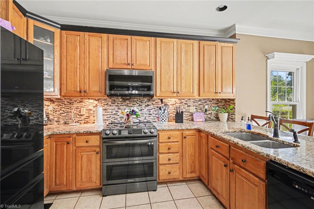 7802 High Meadows Road Greensboro, NC 27455 - Photo 11 of 50
