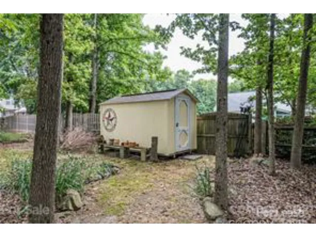 a view of outdoor space yard and patio
