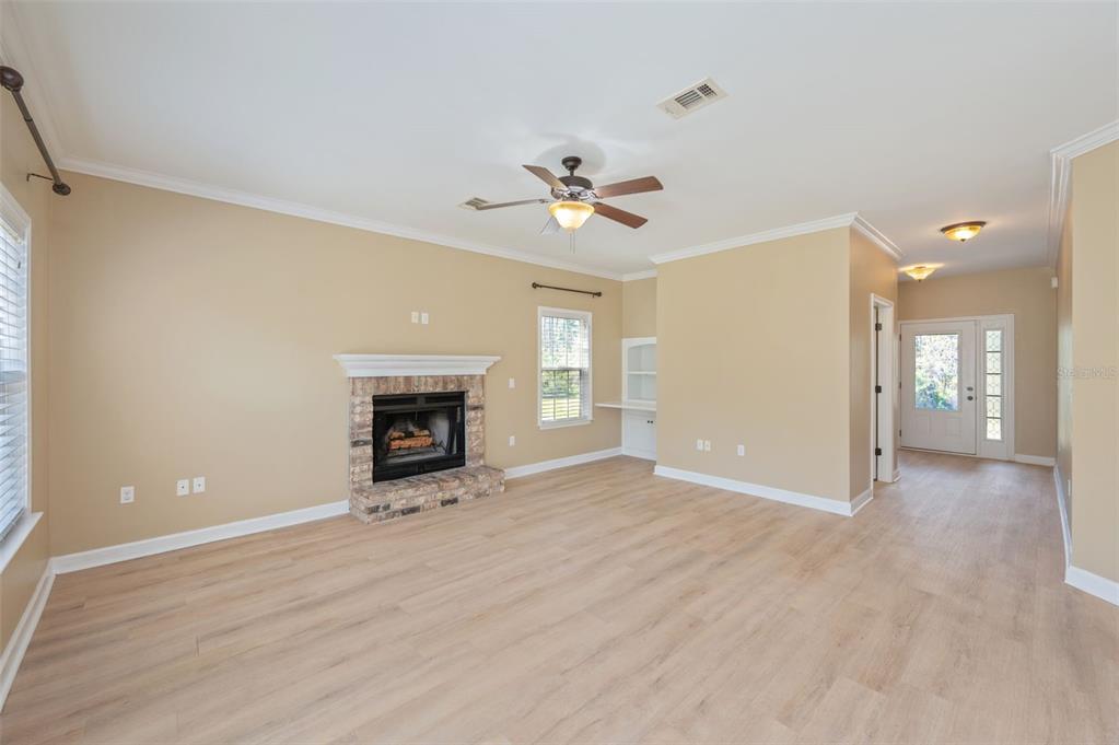 4515 Hermosa Road Crestview, FL 32539 - Photo 5 of 49