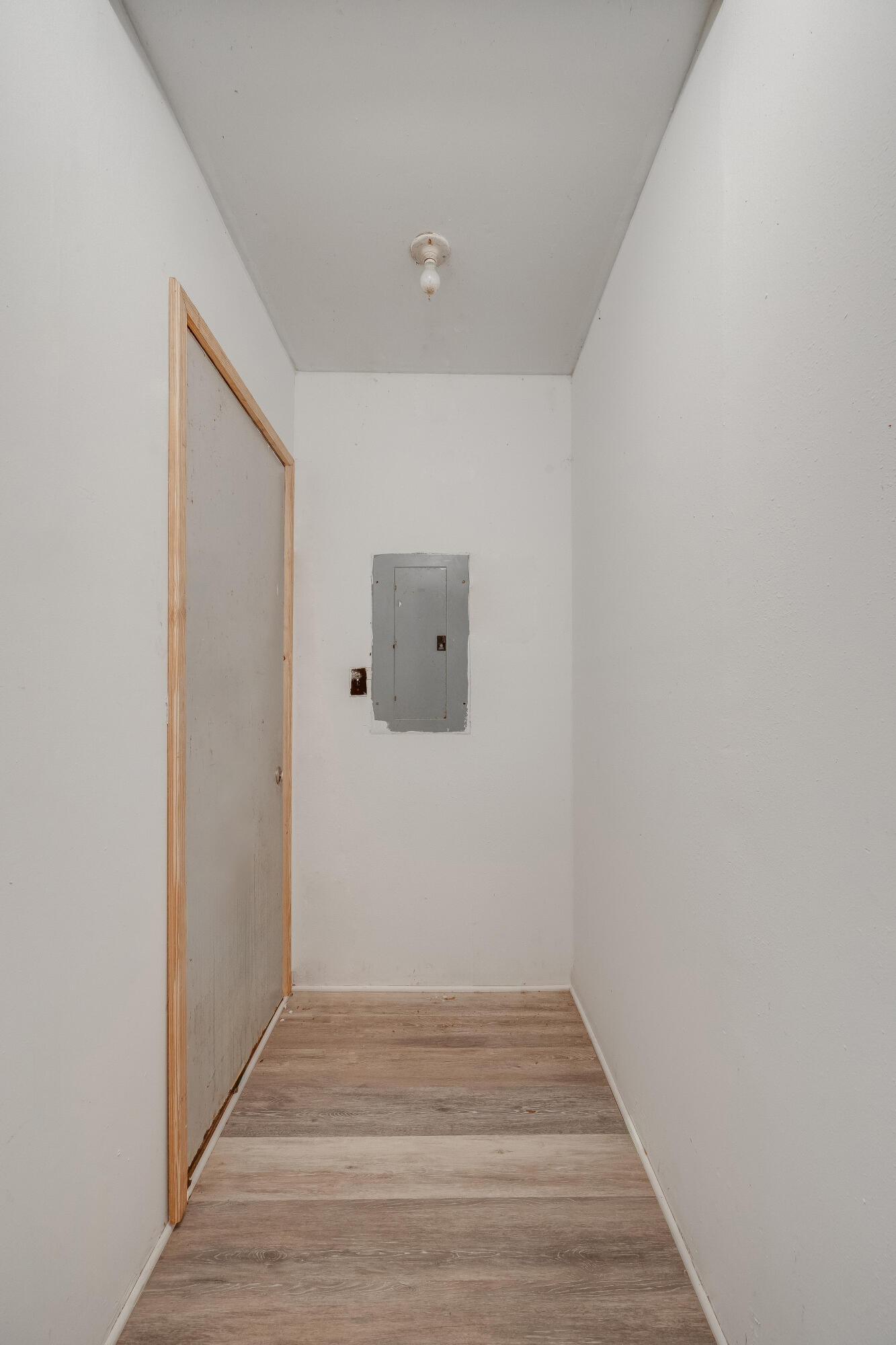 4157 Sundance Way Holt, FL 32564 - Photo 17 of 30 a view of a room with wooden floor