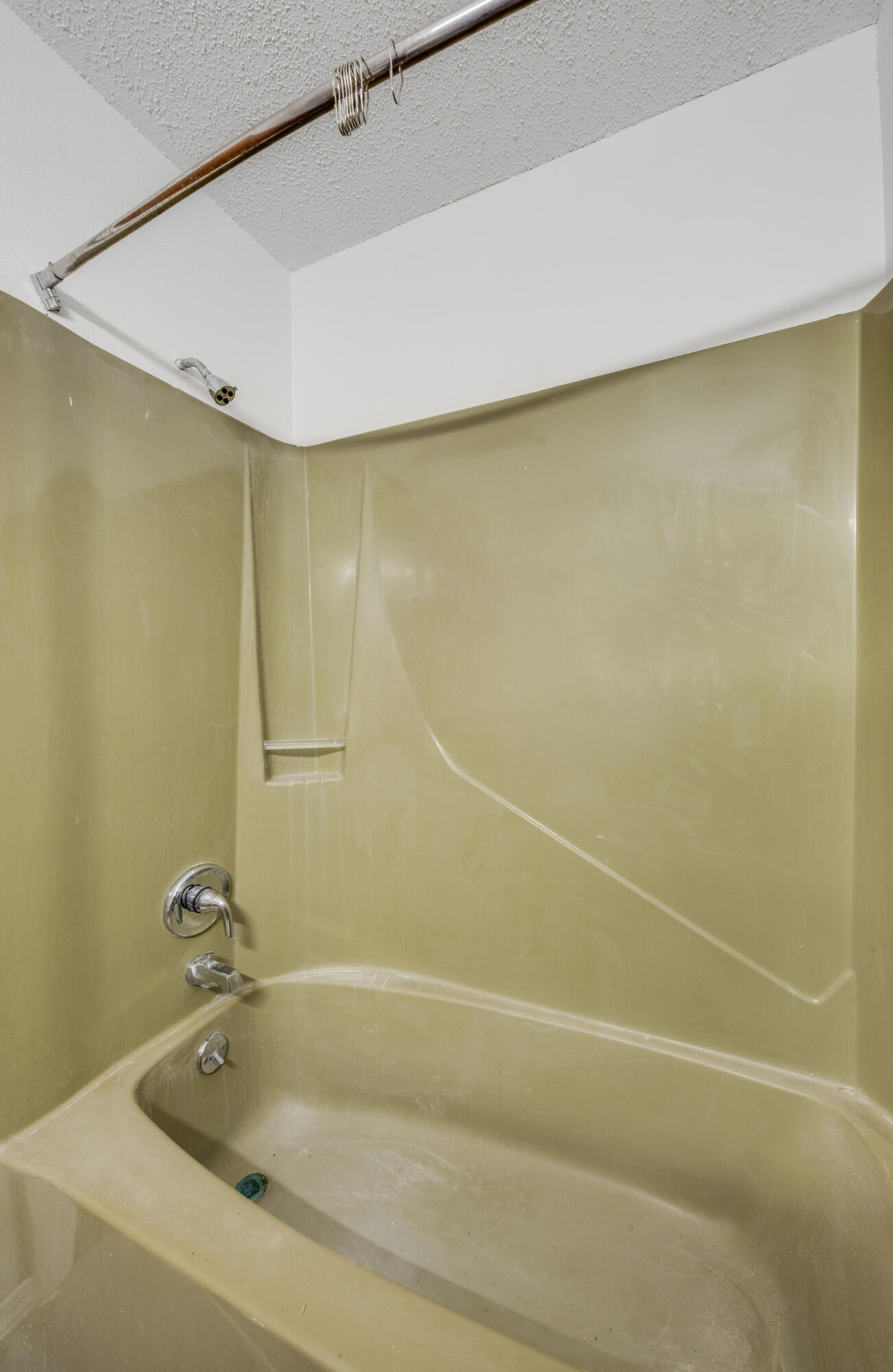 4157 Sundance Way Holt, FL 32564 - Photo 26 of 30 a bathroom with a shower and bathtub