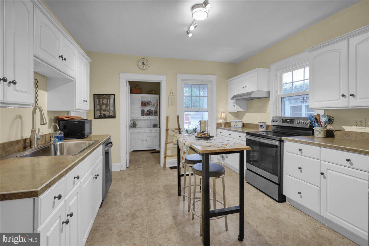 345 Front Street Lititz, PA 17543 - Photo 10 of 27 Gallery Image 10