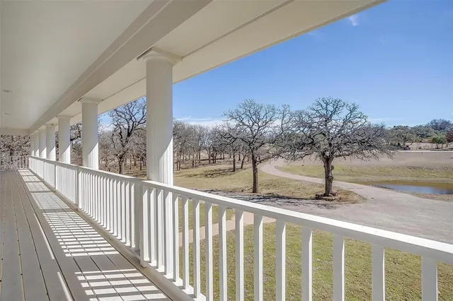$1,099,500 | 1421 Highlake Lane, Weatherford, TX 76087