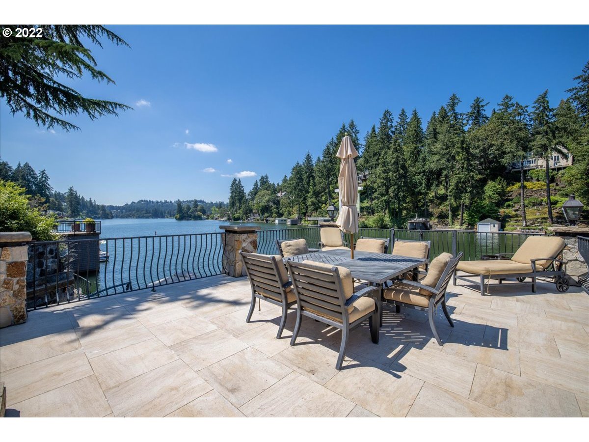 961 Lake Front Road Lake Oswego, OR 97034 - Photo 28 of 32 Boat House