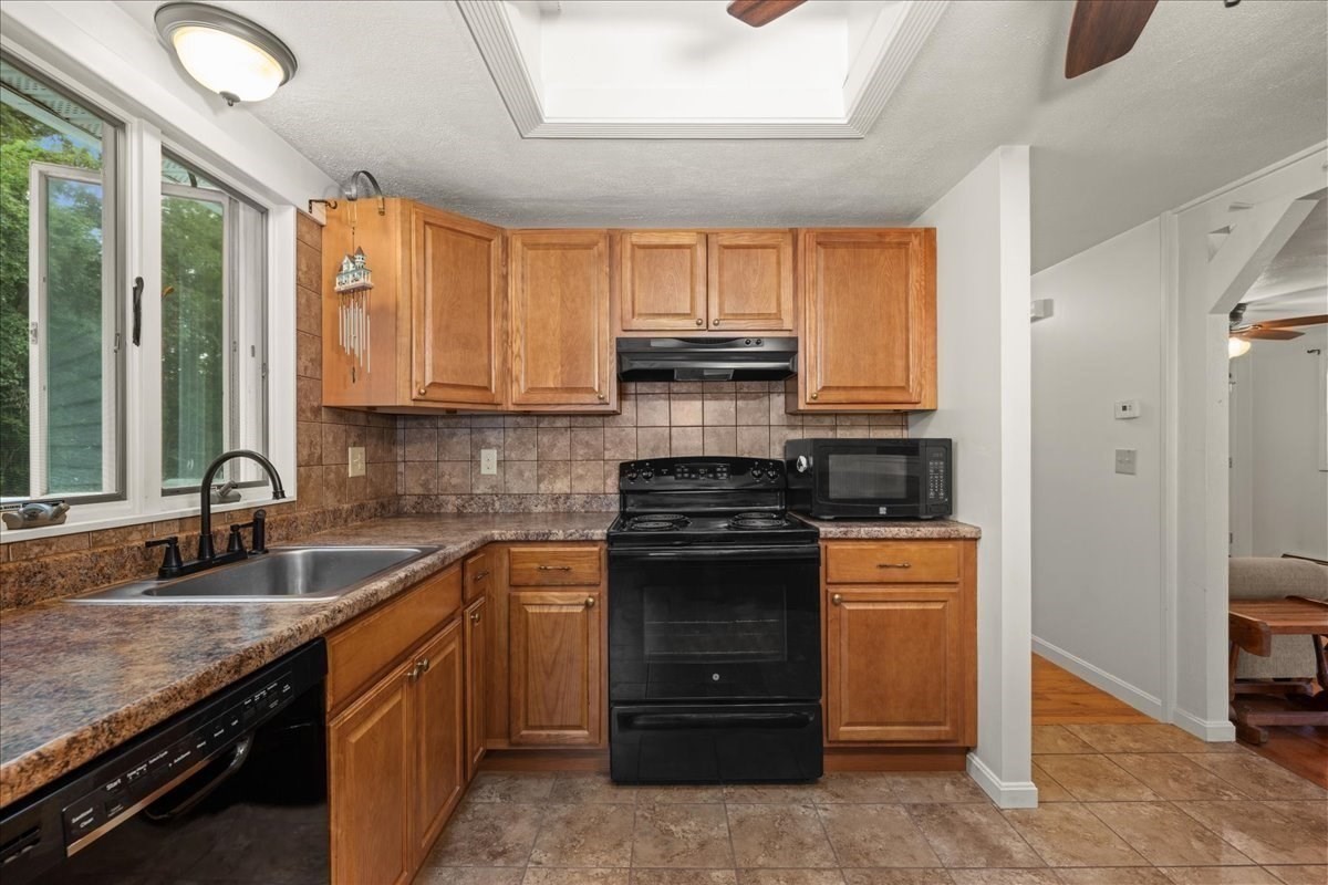 320 Mason Rd Extension Dudley, MA 01571 - Photo 21 of 26 Gallery Image 21
