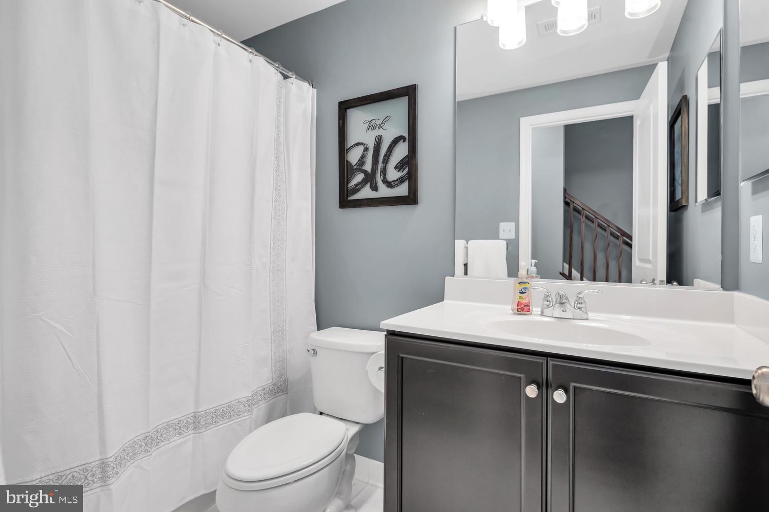 42247 Riggins Ridge Terrace Brambleton, VA 20148 - Photo 21 of 30 Entry level full bath