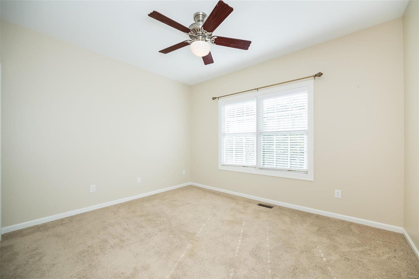 32 Jacobs Creek Circle St. Charles, MO 63304 - Photo 15 of 27