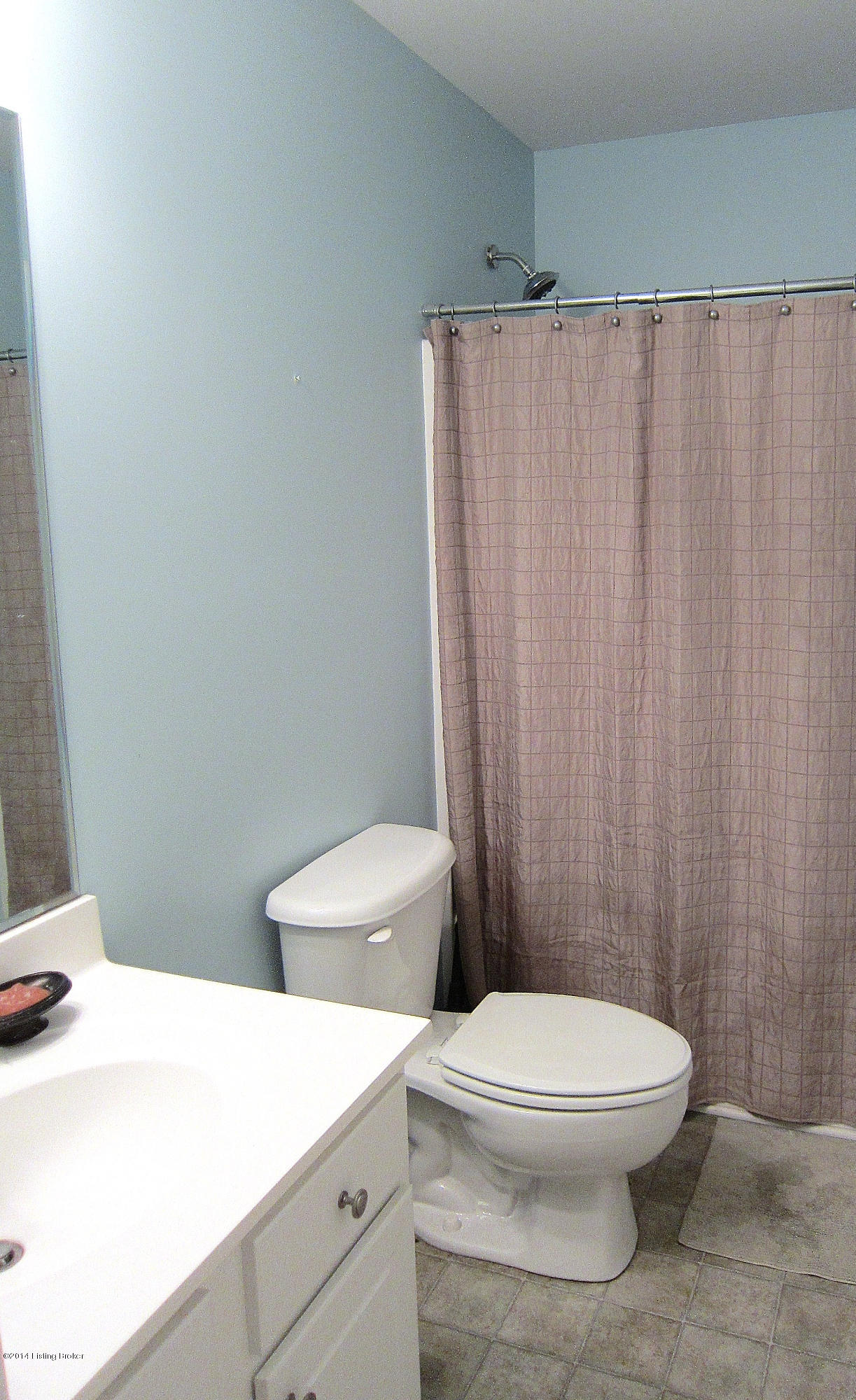 8806 Maple Road Louisville, KY 40219 - Photo 9 of 14 09_FULL BATH