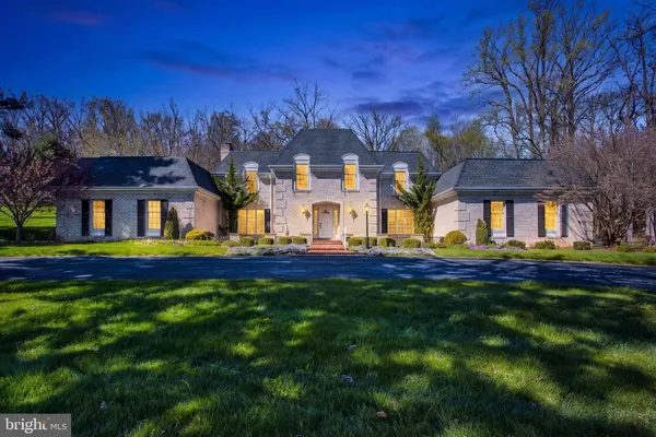 $835,000 | 2065 Youngs Road, Hanover, PA 17331