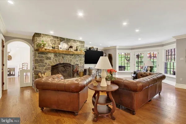 $835,000 | 2065 Youngs Road, Hanover, PA 17331