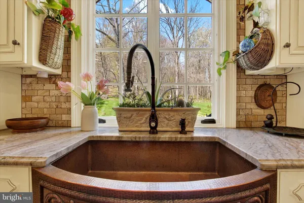 $835,000 | 2065 Youngs Road, Hanover, PA 17331