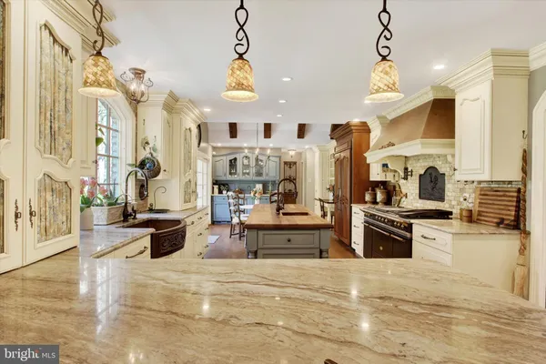 $835,000 | 2065 Youngs Road, Hanover, PA 17331