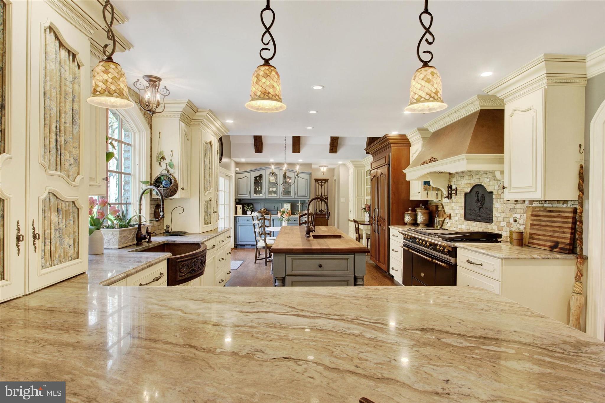 2065 Youngs Road Hanover, PA 17331 - Photo 23 of 55 Granite Counter Tops