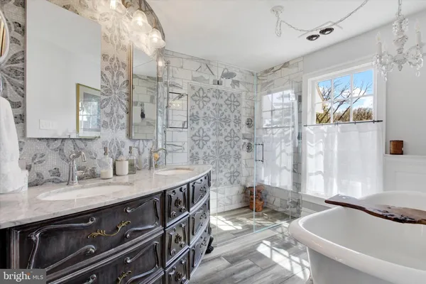 $835,000 | 2065 Youngs Road, Hanover, PA 17331