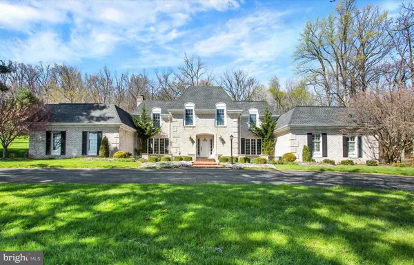 $835,000 | 2065 Youngs Road, Hanover, PA 17331