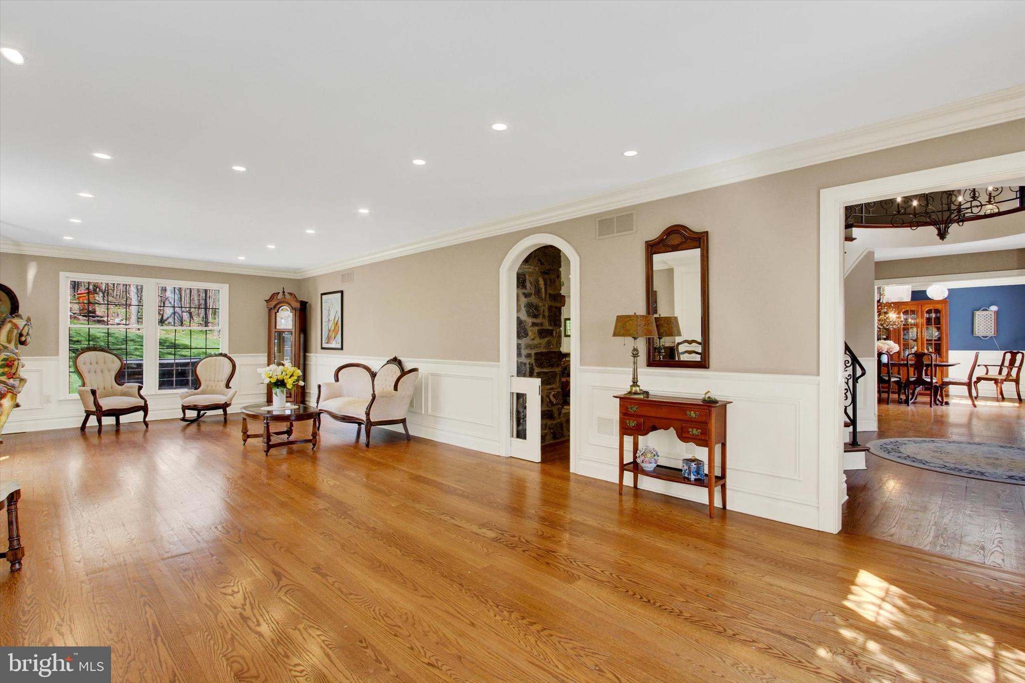 2065 Youngs Road Hanover, PA 17331 - Photo 8 of 55