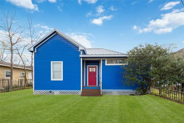 $2,000 | 2214 Stevens Street, Houston, TX 77026